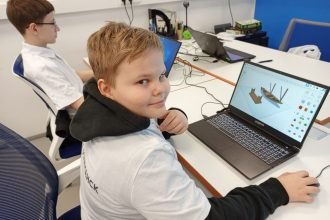 Мурманских школьников приглашают принять участие в хакатоне «3D-артист», приуроченном к Году единства народов России